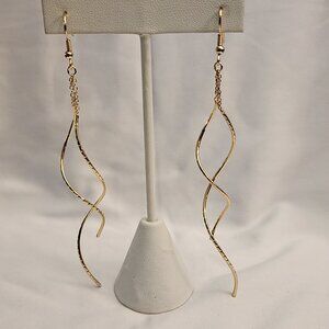 Parklane Whisper Earrings - Gold